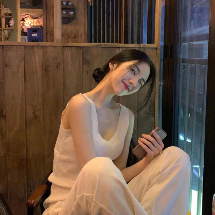 濑田宗次郎（身份：十刃最强、“天剑”、微笑的修罗） - 纪录片4K资源在线观看 - 云端观看